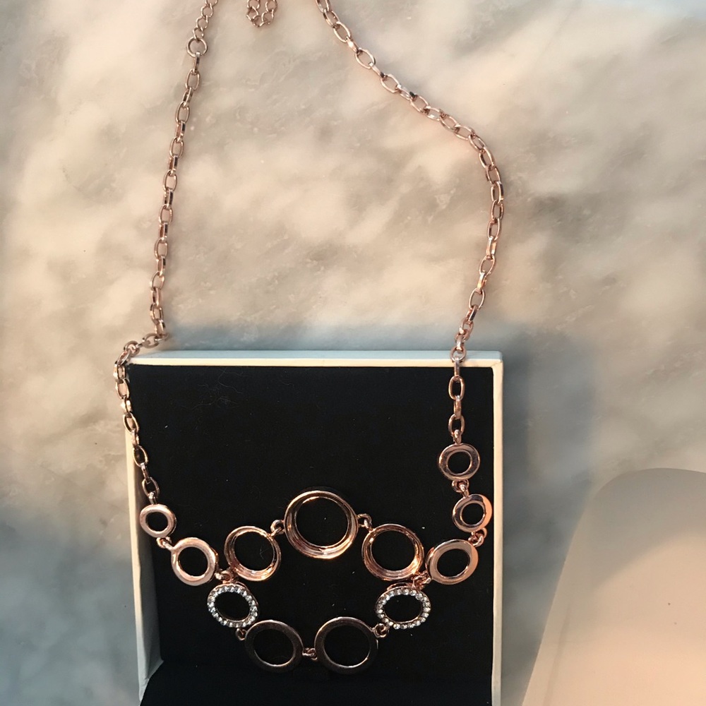 FancyDeli rose gold necklace